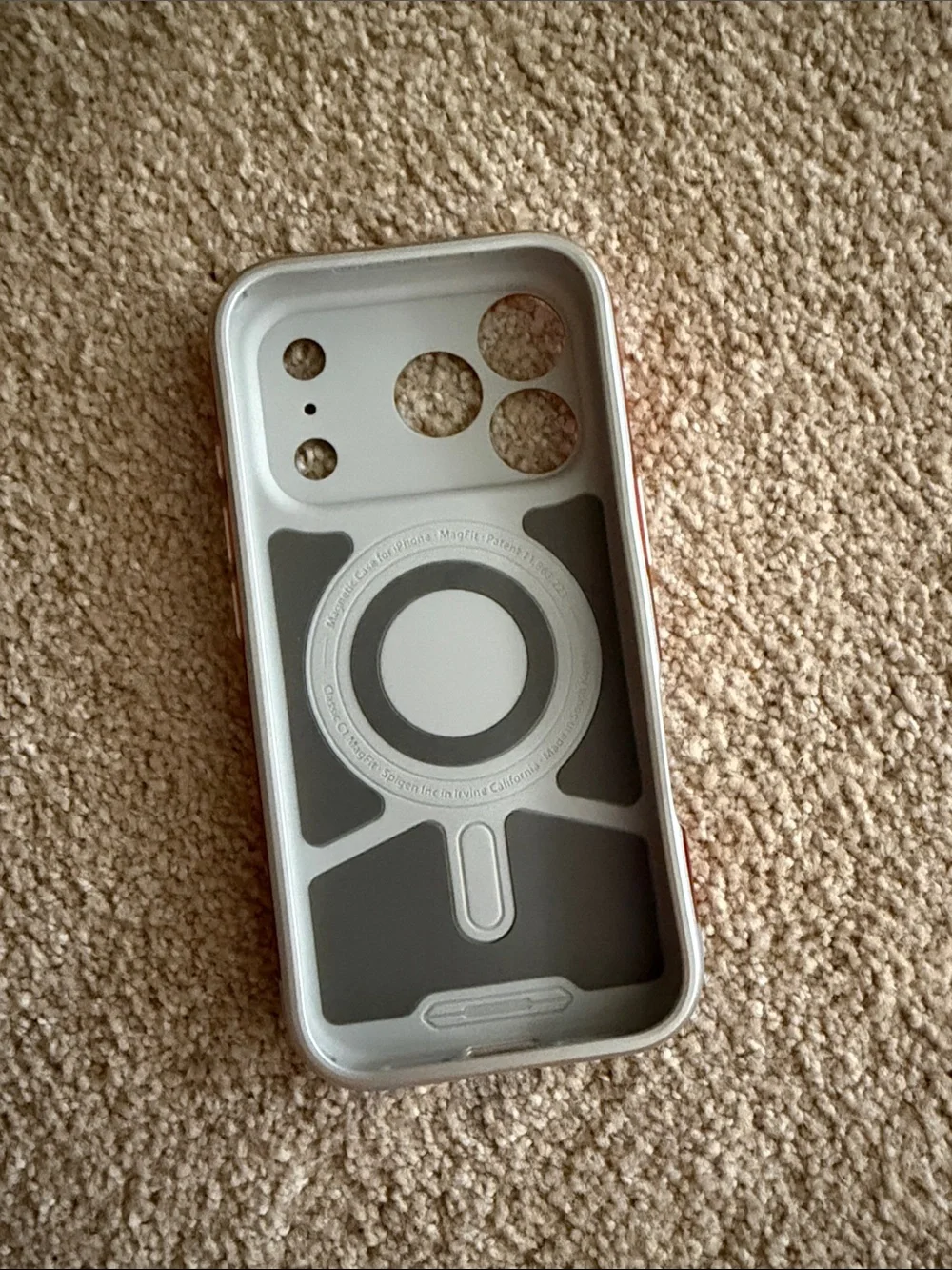 Spigen iPhone 17 pro case